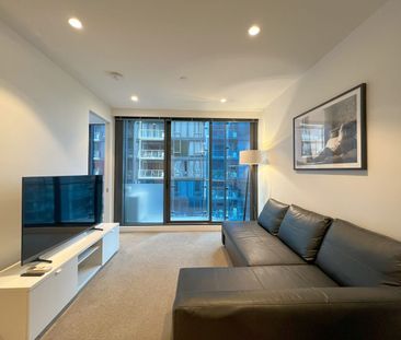 Furnished Two Bedroom Two Bathroom Apartment in at Level 20! - Photo 2