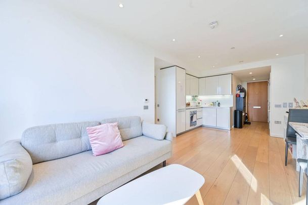 1 bedroom flat to rent - Photo 1