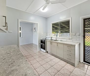 28 Camp Street, Mundingburra QLD 4812 - House For Rent | Domain - Photo 5