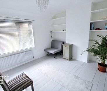 4 bedroom terraced house to rent - Photo 5