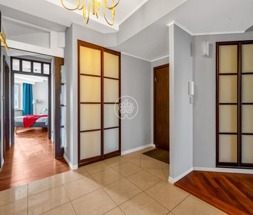 Duży metraż / Dwustronny / Dwa balkony - Zdjęcie 1