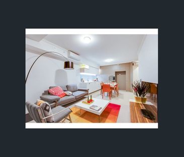 Spacious One Bedroom | Skyview - Photo 4