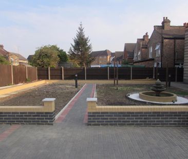 1 bedroom in a house share to rent - Photo 4