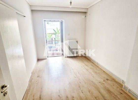 Διαμέρισμα για ενοικίαση - Χαριλάου - Photo 1