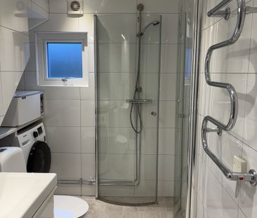 Idtjärnsgatan, Angered - Photo 6