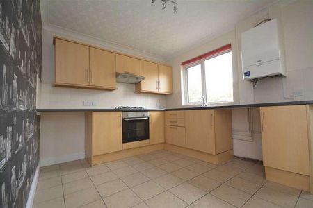 Almond Brook Road, Standish, Wigan, WN6 - Photo 3