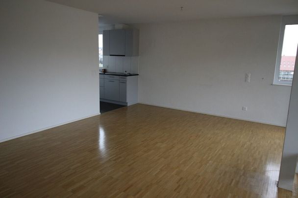SUPERBE APPARTEMENT de 4.5 pièces / SEHR SCHÖNE 4.5-Zimmer-Wohnung - Foto 1
