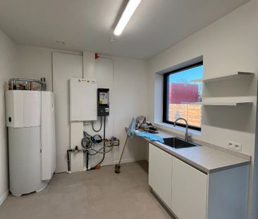 Luxe nieuwbouwwoning te huur in het hartje van Waregem - Photo 3