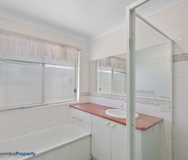 1 Emerald Court, 4350, Middle Ridge Qld - Photo 6