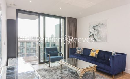 2 Bedroom flat to rent in Neroli House, Piazza Walk, E1 - Photo 3