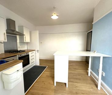 4 bedroom maisonette to rent - Photo 1