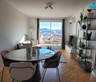 Location Appartement 3 pièces 65m² MARSEILLE 10ème - Photo 2