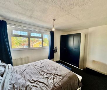 2 bedroom semi-detached house to rent - Photo 5