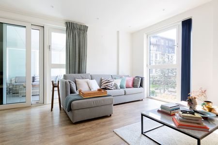 2 Bed Flat, Collet House, SW8 - Photo 2