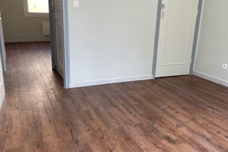 T3 place Emile Zola - Photo 3