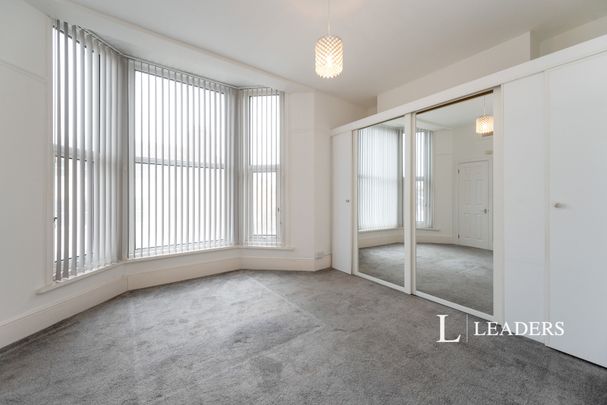 1 bedroom apartment to rent Osborne Road, Southsea, Hampshire, PO5 - Photo 1