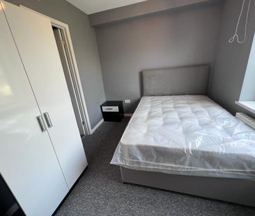 1 bedroom in a house share to rent - Photo 6