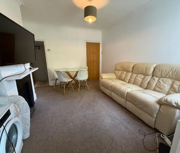 4 bedroom semi-detached house to rent - Photo 1