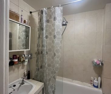 Room in a Shared Flat, Fielding Road, W14 - Photo 5