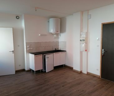 Location Appartement 1 pièce 22m² - Photo 3