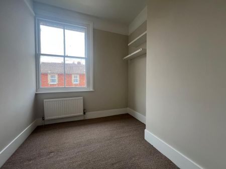 3 bedroom detached house to rent - Photo 5