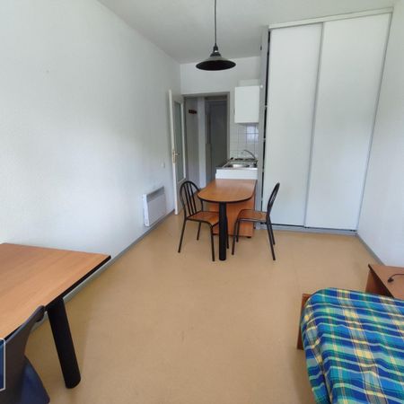 Location Appartement 1 pièce 18m² GIERES 38610 - Photo 3