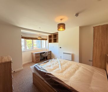 Apartment 2 12 Deiniol Road - Photo 3