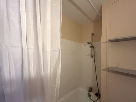 Location Appartement 1 pièce 26m² LIMOGES 87100 - Photo 4