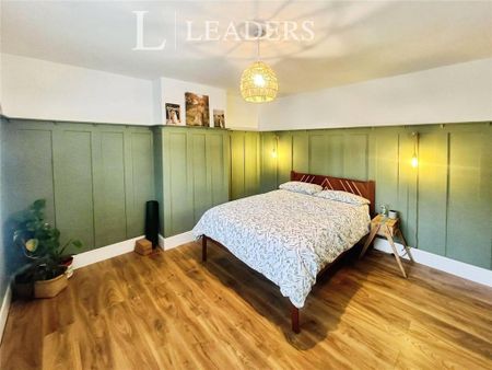 3 bedroom semi-detached house to rent - Photo 5