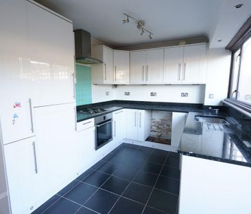 3 bedroom terraced house to rent - Photo 6