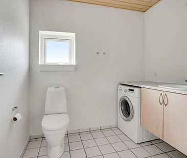 Skønt rækkehus med have og egen parkeringsplads i hyggeligt villakv... - Photo 5