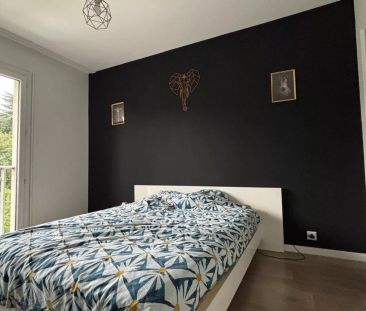 2 pièces 42 m2 RIS ORANGIS - Photo 1