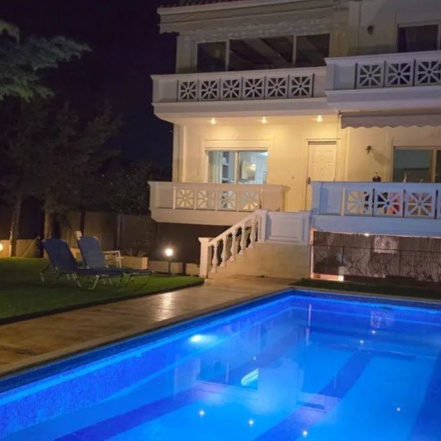 Βίλα για ενοικίαση Λαγονήσι (Καλύβια Θορικού) - Photo 1