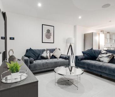 6 bedroom house to rent - Photo 1