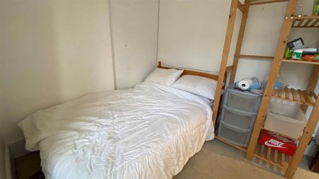 4 bedroom house to rent - Photo 2