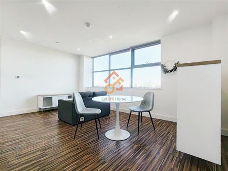 2 bedroom flat to rent - Photo 2