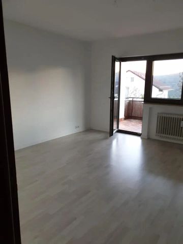 Geräumige 4-Zimmer-Wohnung in Grafenau mit Balkon und Garten, frei ab Februar 2026 - Photo 4