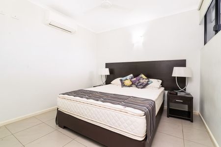 32F/174 Forrest Parade, - Photo 5