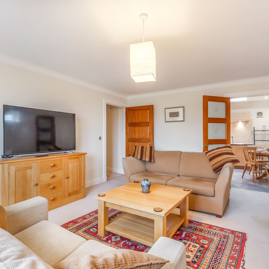 Dirleton Avenue, North Berwick, EH39 4BQ - Photo 1