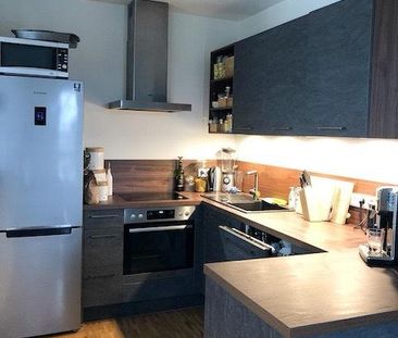 Neuwertige 3 Zimmer Wohnung mit 2 Loggien Nahe Badesee - Foto 1