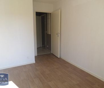 Location Appartement 2 pièces 48m² HENIN BEAUMONT 62110 - Photo 5