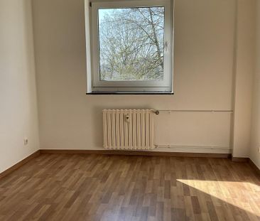 3-Zimmer-Wohnung mit Balkon in Siegen-Dillnhütten mieten - Photo 2