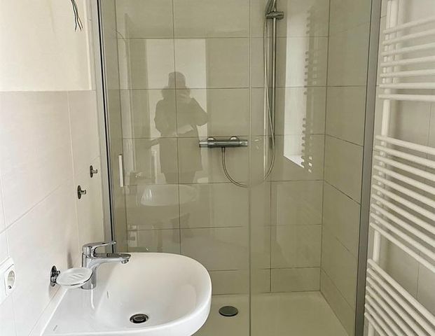 Wunderschöne 3-Raum-Wohnung mit Einbauküche - Foto 1