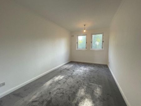 3 bedroom maisonette to rent - Photo 3