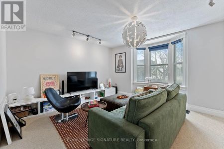 41 HASTINGS AVENUE - Photo 3