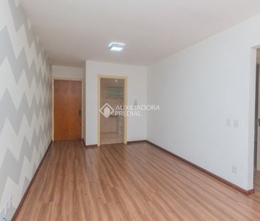 Apartamento com 2 quartos e 70m² para alugar em Jardim do Salso, Po... - Photo 2