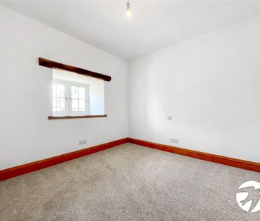 3 bedroom detached house to rent - Photo 2