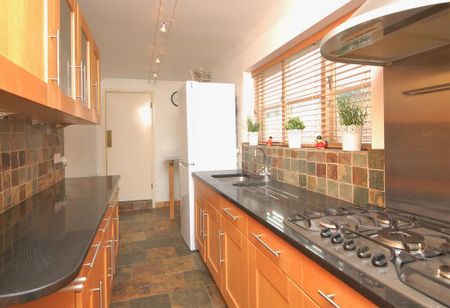 2 bedroom house to rent - Photo 4