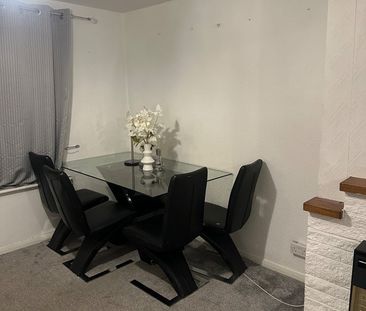 3 Bed Semi-Detached House, Beckhampton Road, NG5 - Photo 3