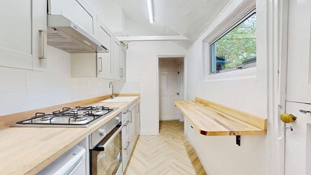 2 bedroom cottage to rent - Photo 1